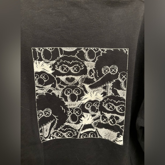 Kaws X Sesame Street Sweater Size Medium Men - Picture 4 of 5